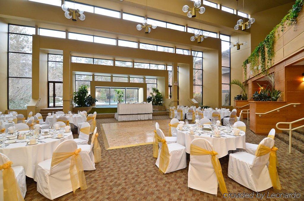 Clock Tower Resort And Conference Center - Rockford Restaurace fotografie